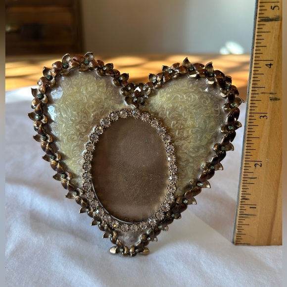 Jay Strongwater heart frame “Dominique” with Swarovski crystals. - Picture 3 of 5